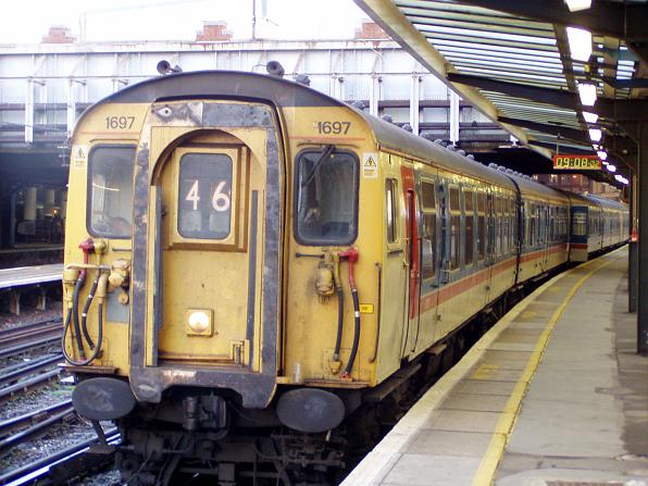 South Eastern Trains 411697, London Victoria03