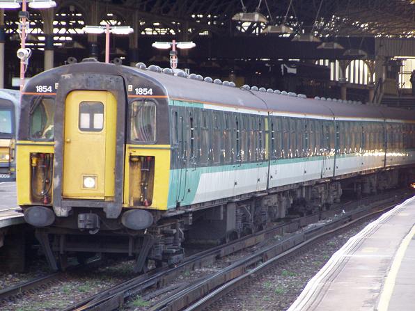 Southern 421854, London Bridge (1)02