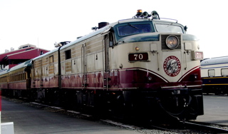 http://trainweb.org/carl/WineTrain/DSC02651.jpg