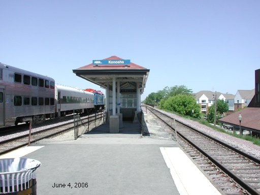 Work at Kenosha Metra platform nears completion in early June, 2006