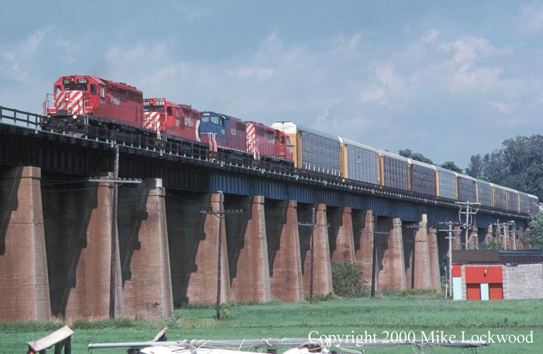 CP 5611, 1599, HATX 4290, and CP 5544 on #923 at port Hope Aug.29, 1998 1510