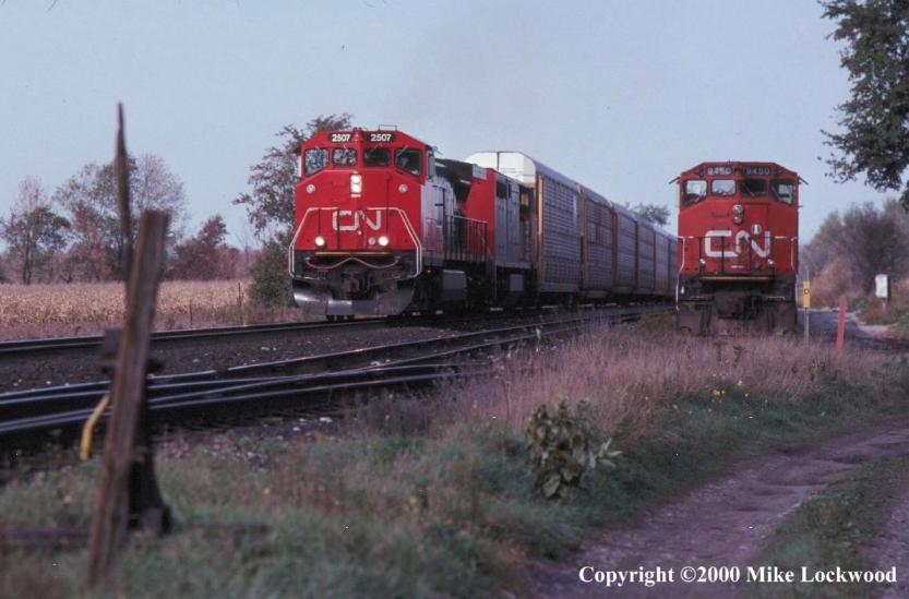 CN 2507 and 2431, 9450 in siding