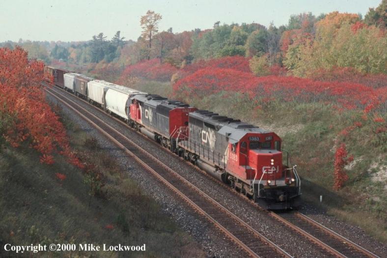 CN 5385 and 5537