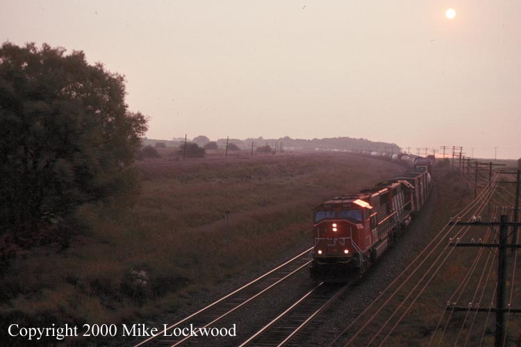CN 5612 and 5169 on #369 Oct.9 1997 @ 0817