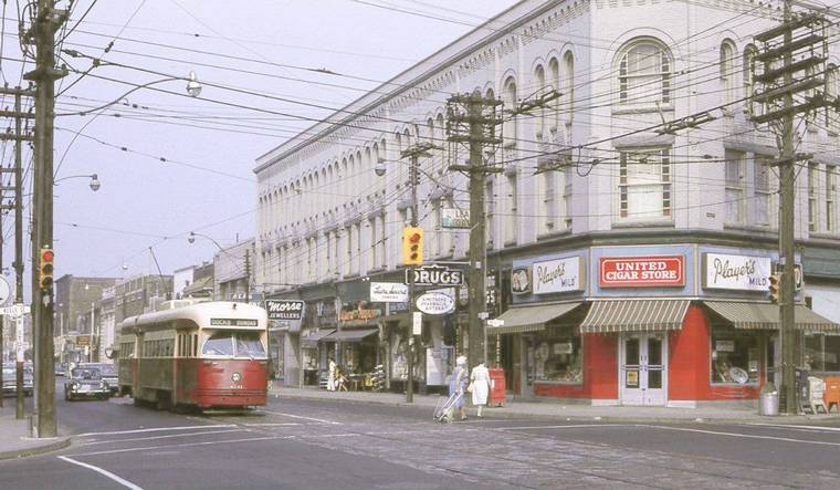 Dundas-at-Keele-_NW_1965.jpg