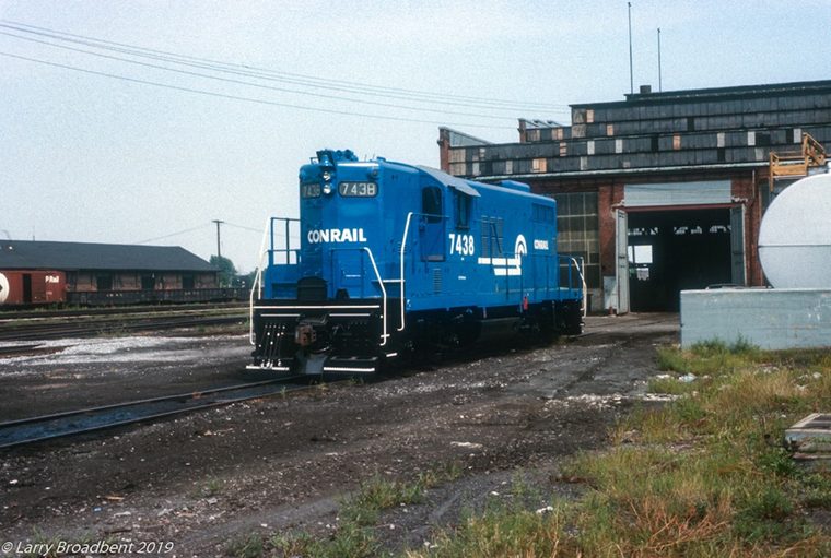 NYC, Fairborn, Ohio, 1956, Northbound New York Central trai…