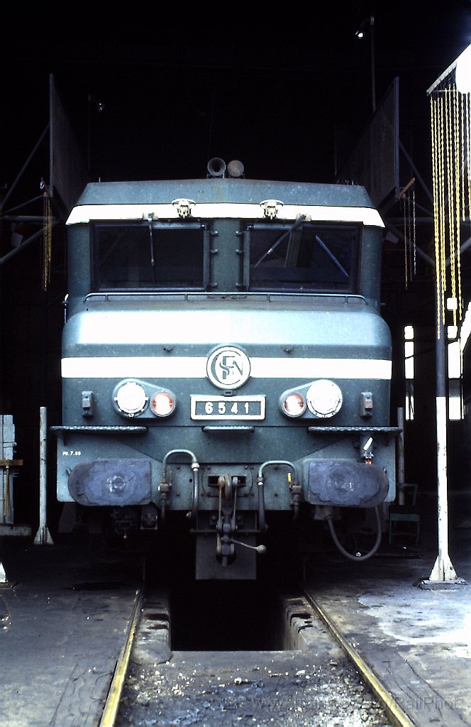 0143-0005s.jpg - SNCF CC 6541 / Lyon-Mouche 18.7.1987
