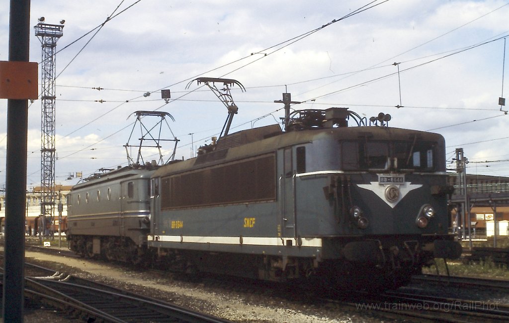 0143-0022.jpg - SNCF BB 8644 / Lyon-Mouche 18.7.1987