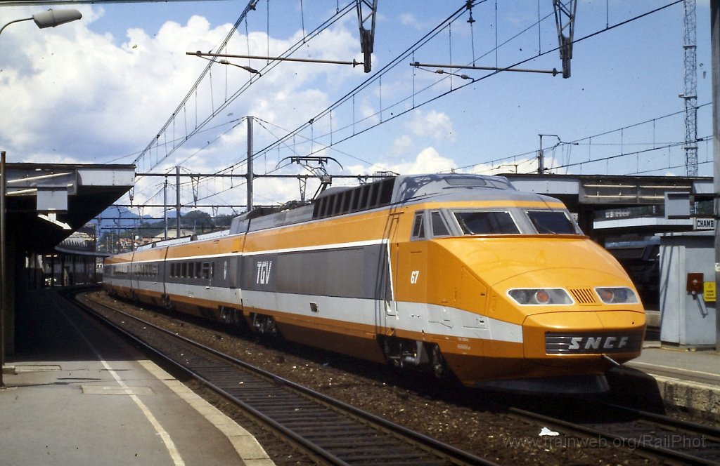 0144-0004.jpg - SNCF TGV 23134 / Chambéry 19.7.1987
