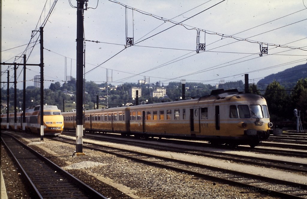 0145-0036s.jpg - SNCF RGP X 2737 / Chambéry 20.7.1987