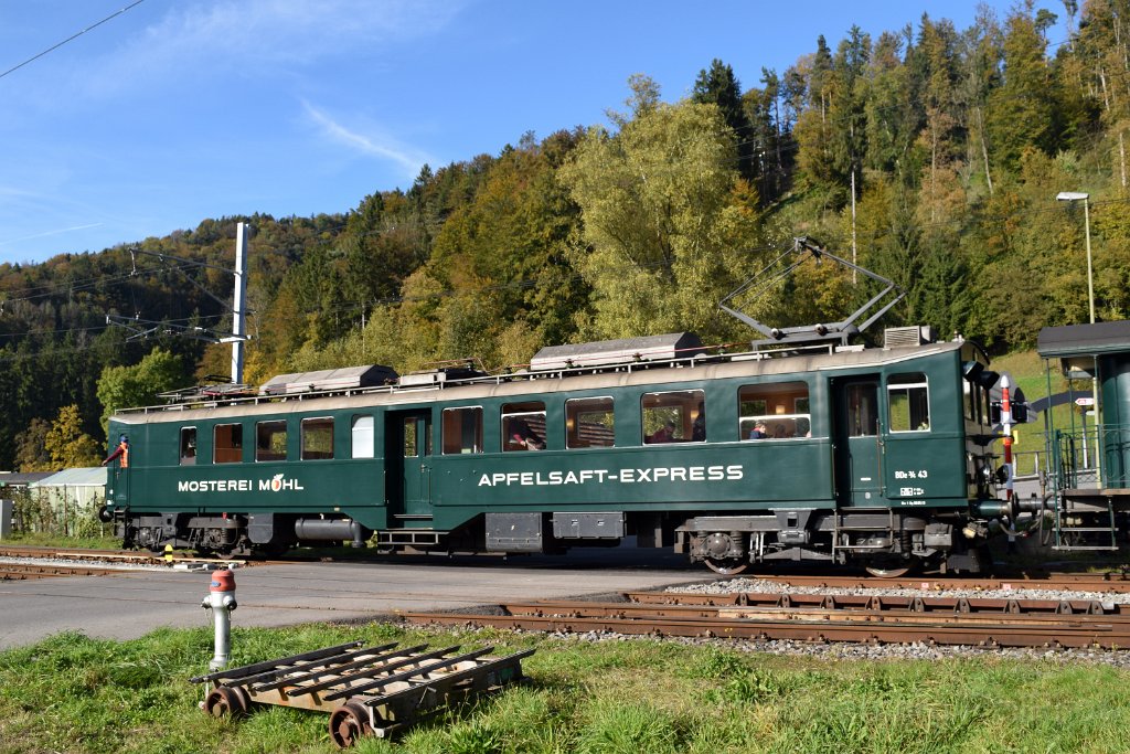 4221-0041-161016.jpg - Eurovapor BDe 3/4 43 "Möhl Apfelsaft-Express" / Bauma 16.10.2016
