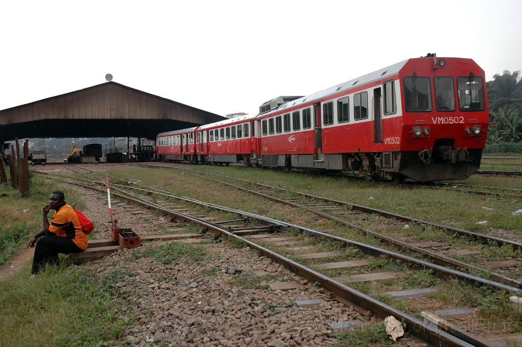 3026-0034-010114.jpg - Camrail ZE 502 M + ZE 505 R + ZE 502 R / Yaoundé-Marchandises 1.1.2014