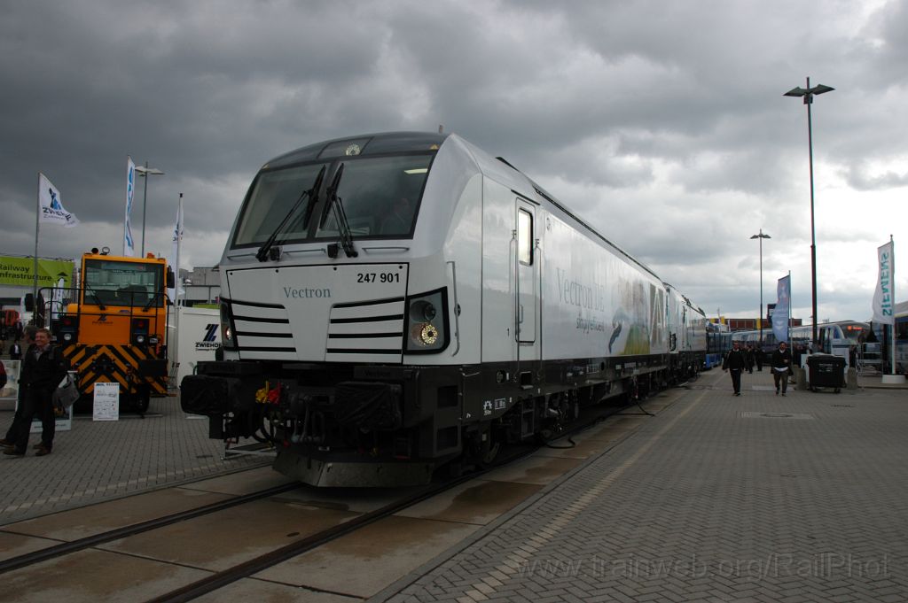 3282-0025-250914.jpg - Siemens 247.901 / Berlin Messe (Innotrans) 25.9.2014