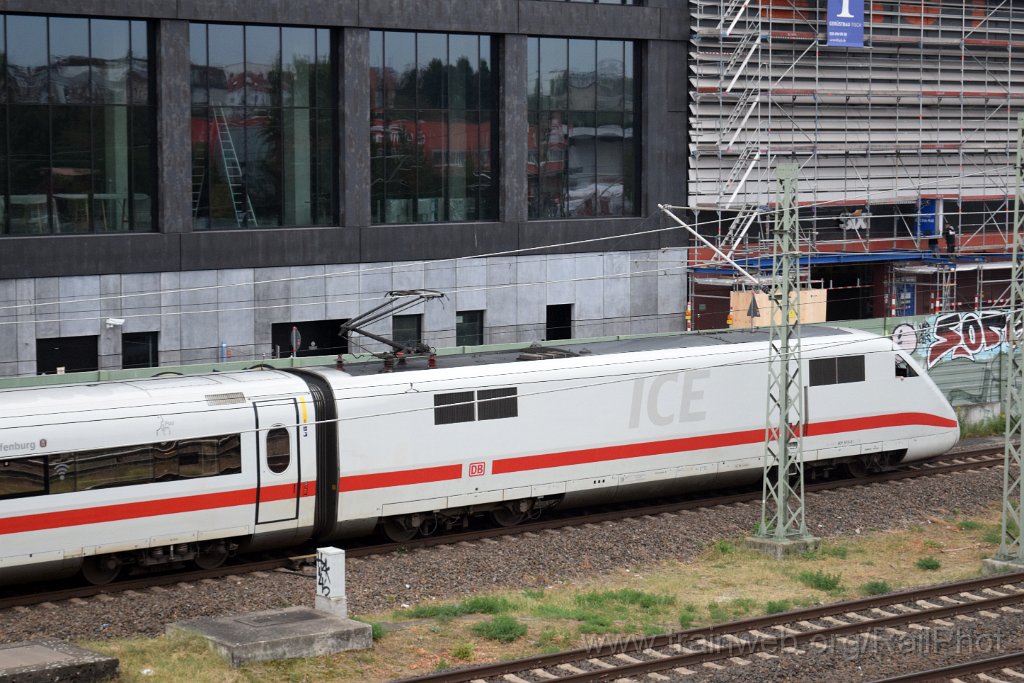 9382-0015-240924.jpg - DBAG ICE 401.572-3 "Aschaffenburg" / Berlin (Warschauer Brücke) 24.9.2024