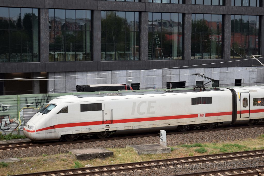 9384-0023-240924.jpg - DBAG ICE 401.555-8 "Rosenheim" / Berlin (Warschauer Brücke) 24.9.2024