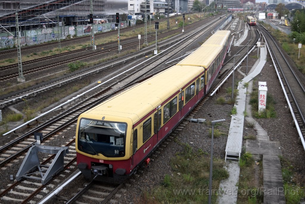 9385-0038-240924.jpg - DBAG 481.327-5 / Berlin (Warschauer Brücke) 24.9.2024