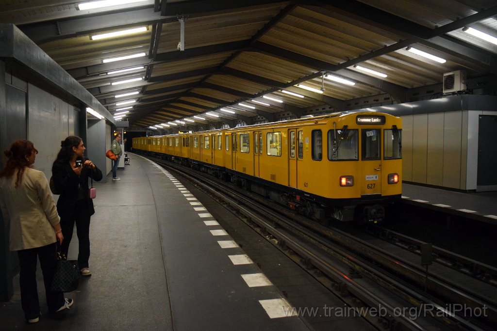 9389-0021-240924.jpg - BVG A3L 92 627 / Möckernbrücke 24.9.2024