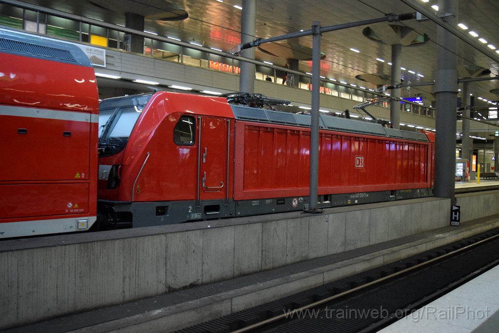 9397-0007-260924.jpg - DBAG 147.013-7 / Berlin Hbf (Tief) 26.9.2024