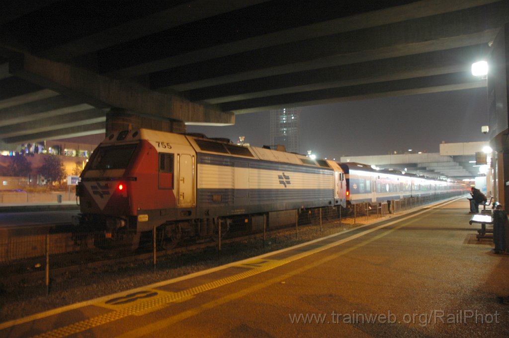 3476-0034-200115.jpg - IR JT42BW 755 / Tel-Aviv Savidor center 20.1.2015