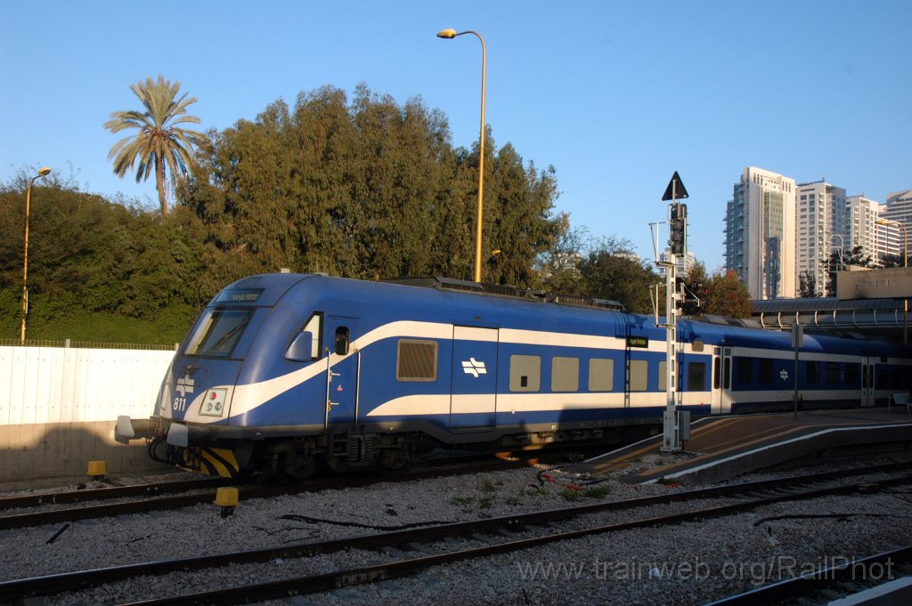 3488-0028-220115.jpg - IR DVT 811 / Tel-Aviv Savidor center 22.1.2015