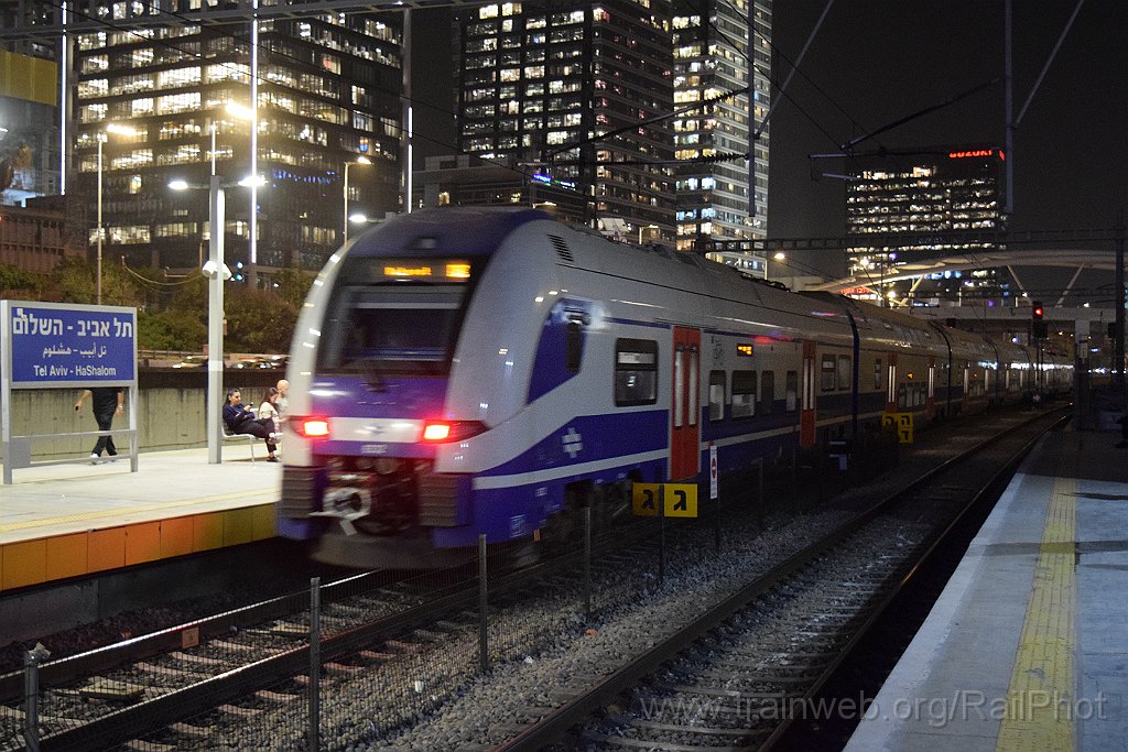 10209-0037-160226.jpg - IR DDEMU 6332 (94 95 0006 332-4 IL-IR) / Tel-Aviv HaShalom 16.2.2026