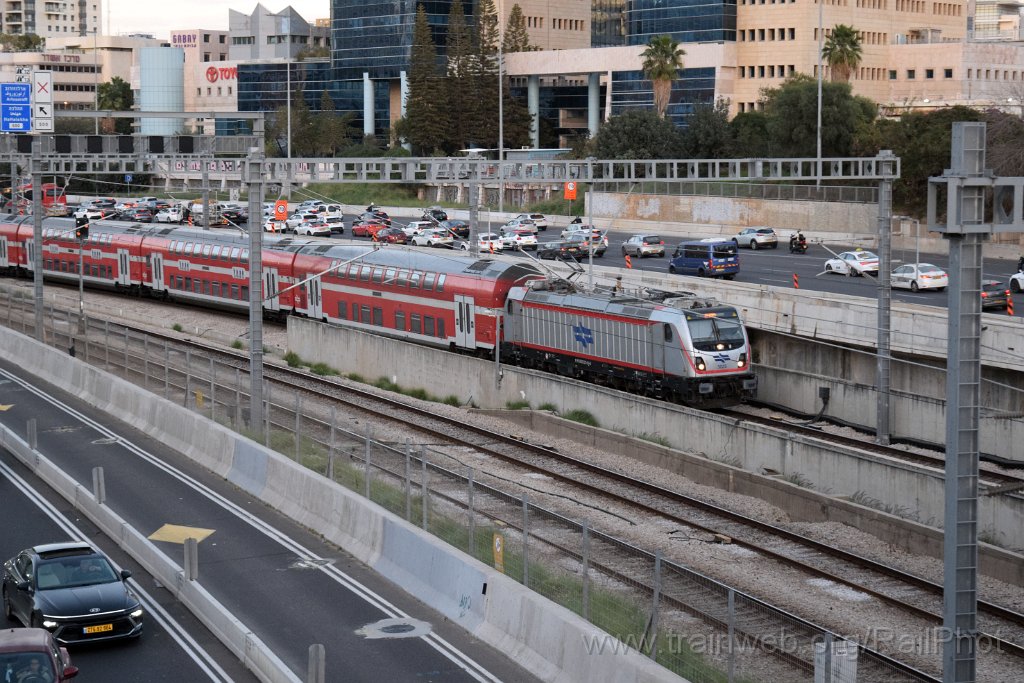10219-0015-190226.jpg - IR 3025 (91 95 0003 025-0 IL-IR) / Tel-Aviv (Yitzhak Sadeh bridge) 19.2.2026