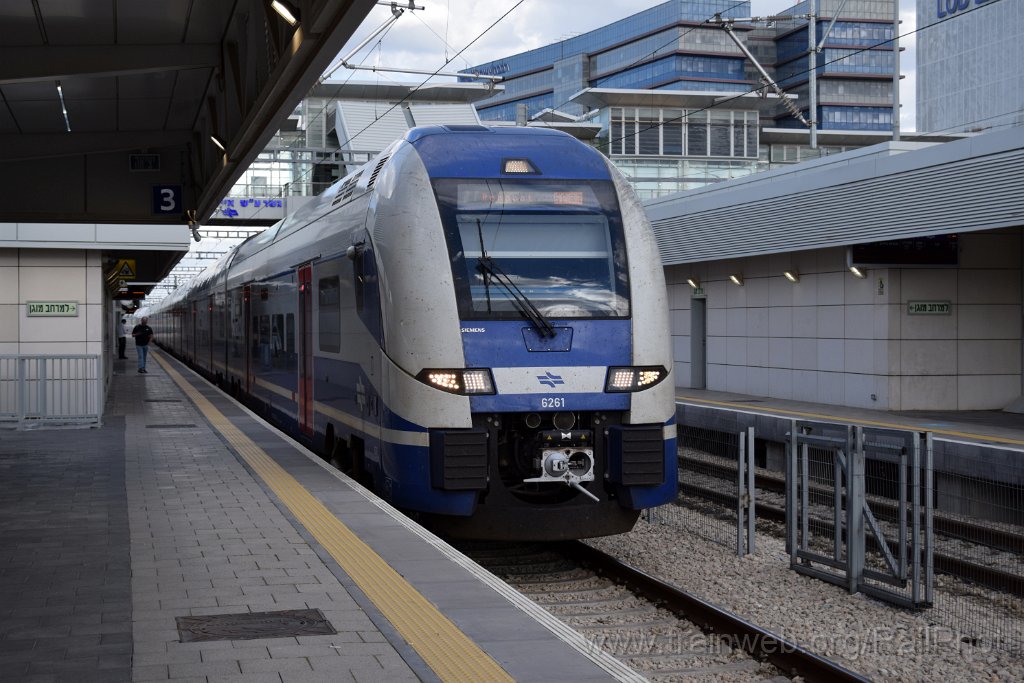 10235-0049-270226.jpg - IR DDEMU 6261 (94 95 0006 261-5 IL-IR) / Lod 27.2.2026
