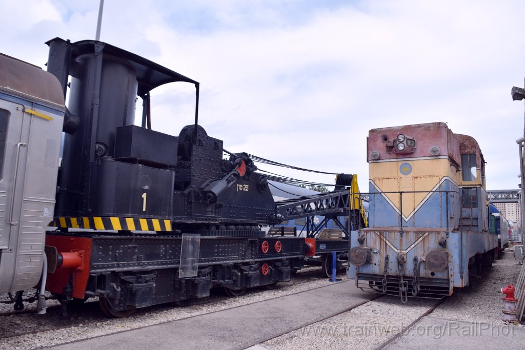10336-0033-150526.jpg - IR Grue 1 + No.102 / Haifa-Mizrah (Israel Railway Museum) 15.5.2026