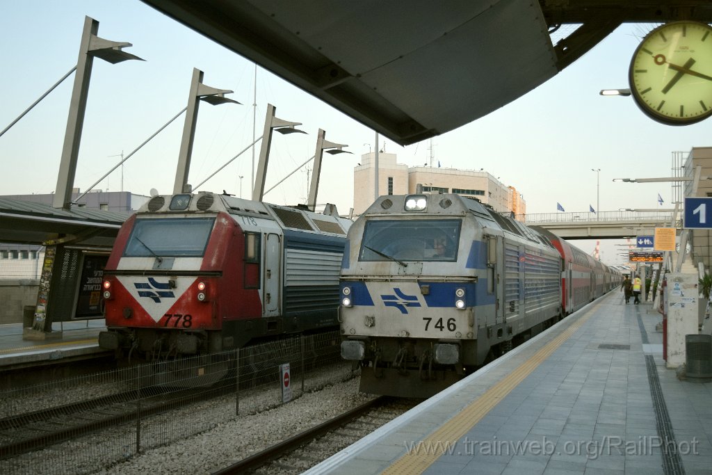 10410-0019-030826.jpg - IR JT42BW 746 + IR JT42BW 778 / Haifa-HaShmona Merkaz 3.8.2026