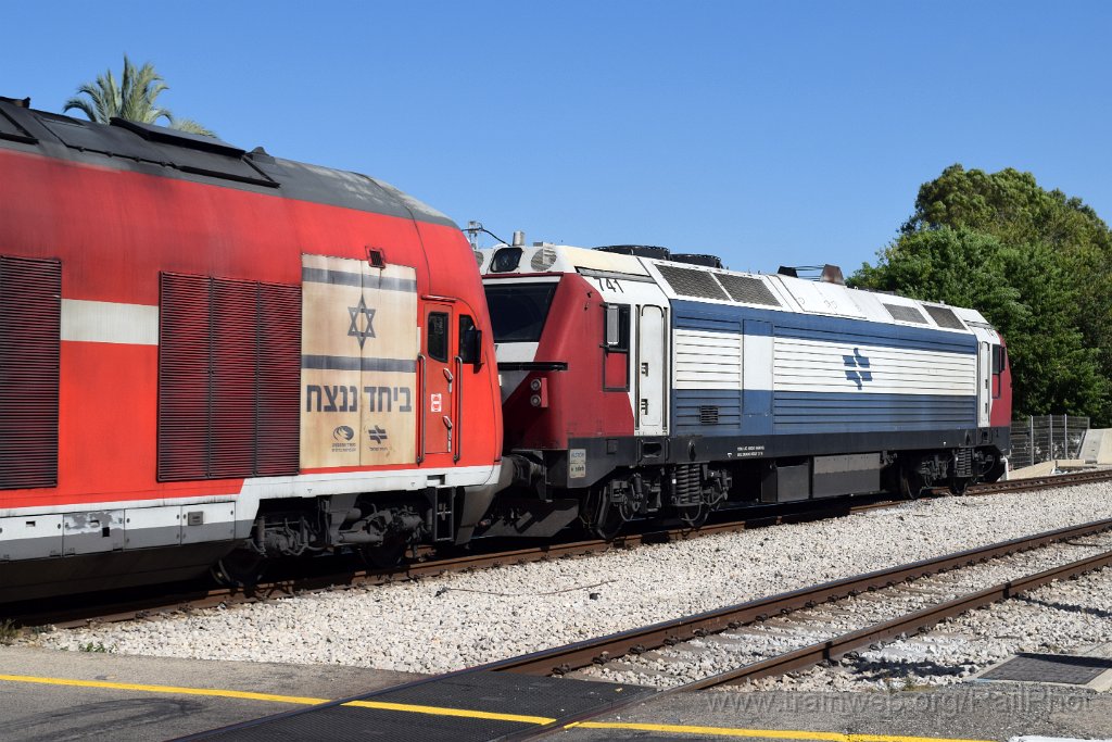 10483-0034-270926.jpg - IR JT42BW 741 / Haifa (A.L, Ziso crossing) 27.9.2026