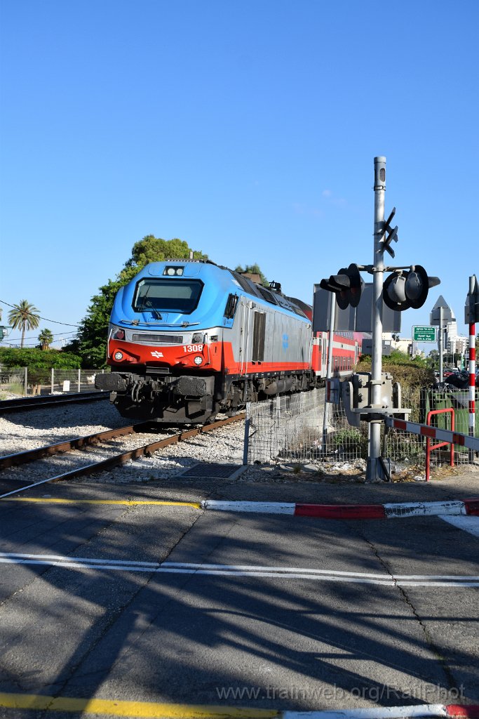 10490-0015-270926.jpg - IR Euro 3200 1308 / Haifa (A.L, Ziso crossing) 27.9.2026