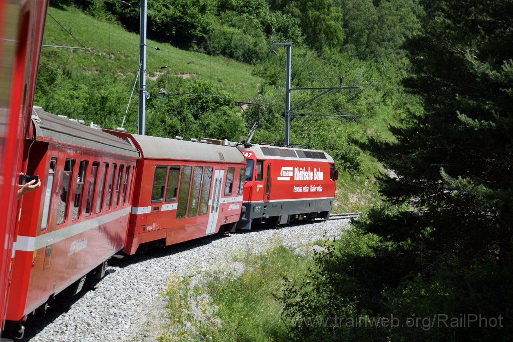 9817-0007-140625.jpg - RhB Ge 4/4''' 647 "Grüsch" / Tiefencastel 14.6.2025