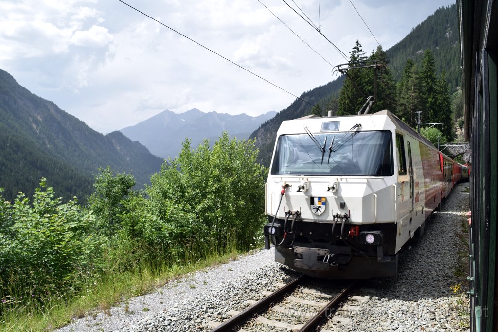 9823-0031-140625.jpg - RhB Ge 4/4''' 645 "Tujetsch" / Stuls-Stugl 14.6.2025