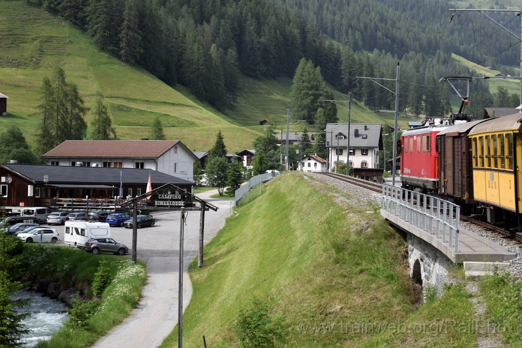 9827-0029-140625.jpg - RhB Ge 4/4' 605 "Silvretta" / Davos-Glaris (Rinerlodge) 14.6.2025