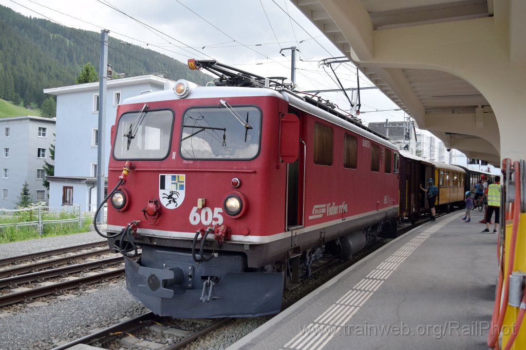 9828-0014-140625.jpg - RhB Ge 4/4' 605 "Silvretta" / Davos-Platz 14.6.2025