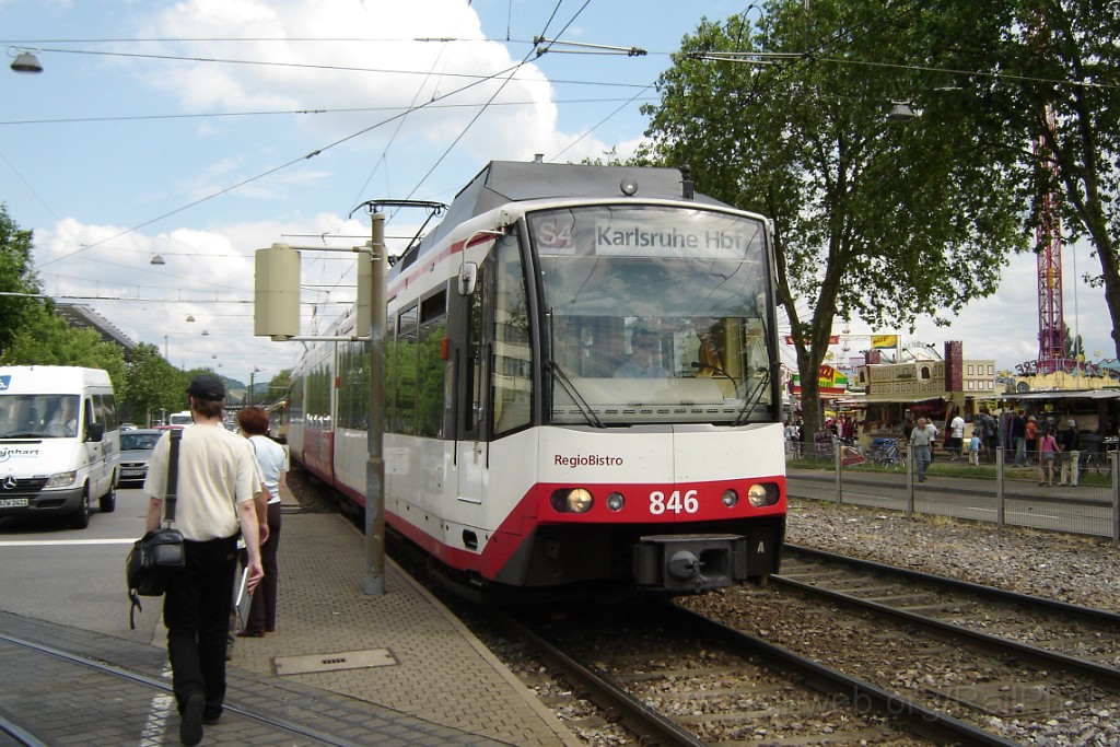 1484-0042-310508.jpg - AVG GT8-100DM/2S 846 "RegioBistro" / Tullastraße 31.5.2008