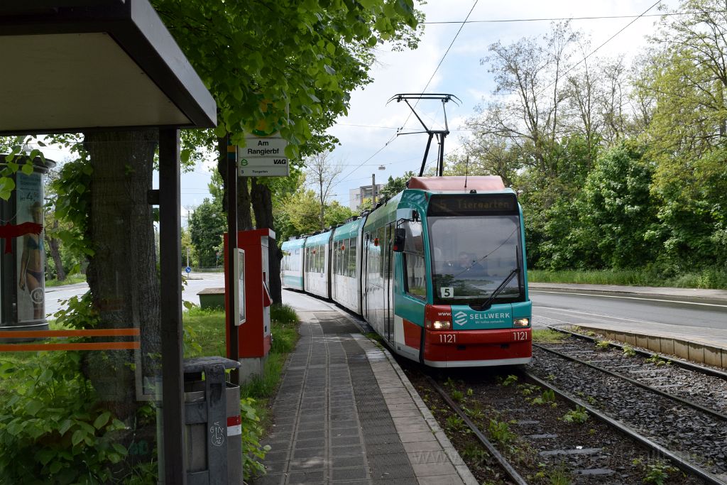 4472-0007-130517.jpg - VAG GT8N 1121 "Sellwerk" / Am Rangierbahnhof 13.5.2017