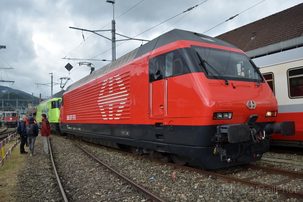 9356-0003-140924.jpg - SBB-CFF Re 460.058-1 "La Côte" + BLS Re 465.011-5 "Wiesenberg" / Balsthal (Dépot) 14.9.2024