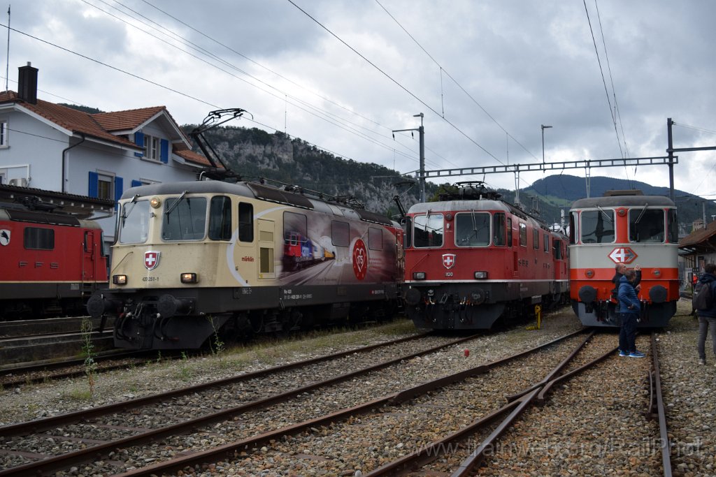 9356-0035-140924.jpg - SBB-CFF Re 420.251-1 "175 ans de chemin de fer en Suisse" + Re 4/4" 11130 + Re 4/4" 11141 / Balsthal (Dépot) 14.9.2024