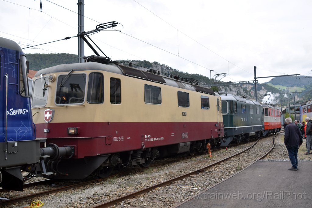 9357-0024-140924.jpg - IRSI Re 421.393-0 + Re 4/4" 11173 + Re 4/4" 11141 / Balsthal (Dépot) 14.9.2024