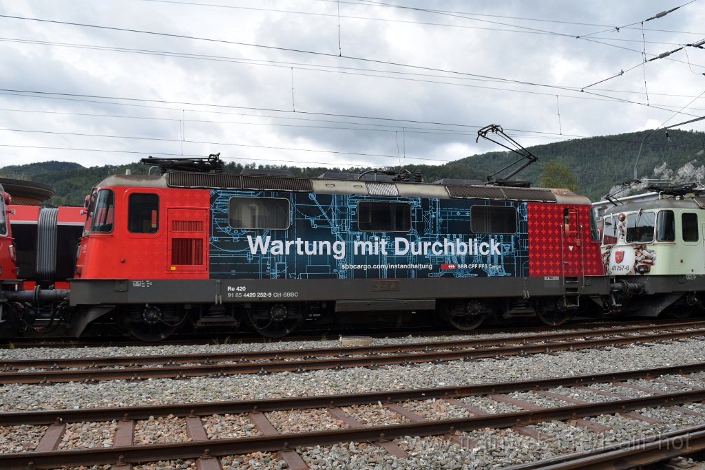 9358-0030-140924.jpg - SBB-CFF Re 420.252-9 "Wartung mit Durchblick" / Balsthal (Dépot) 14.9.2024