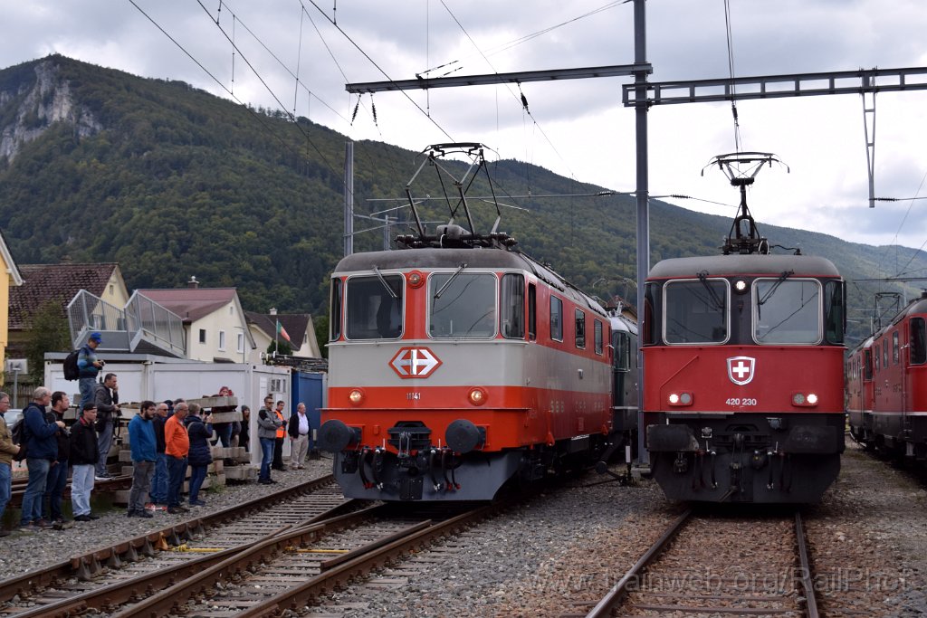 9360-0017-140924.jpg - SBB-CFF Re 420.230-5 + Re 4/4" 11141 / Balsthal (Dépot) 14.9.2024