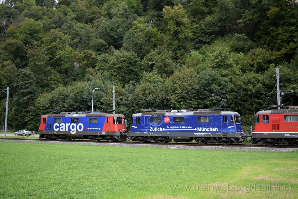 9364-0015-140924.jpg - DDF Re 421.379-9 "Zürich-München 2021" + SBB-CFF Re 420.160-4 / Aeussere Klus 14.9.2024