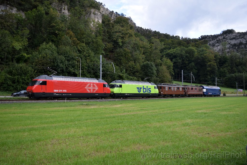 9367-0015-140924.jpg - SBB-CFF Re 450.012-0 "Schwamendingen" + BLS Re 4/4 183 "Kandersteg" + Ae 4/4 251 + Re 465.011-5 "Wiesenberg" + SBB-CFF Re 460.058-1 "La Côte" / Aeussere Klus 14.9.2024