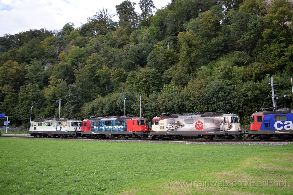 9367-0041-140924.jpg - SBB-CFF Re 420.251-1 "175 ans de chemin de fer en Suisse" + Re 420.252-9 "Wartung mit Durchblick" + Re 420.252-9 "Nachhaltige Entsorgung" / Aeussere Klus 14.9.2024