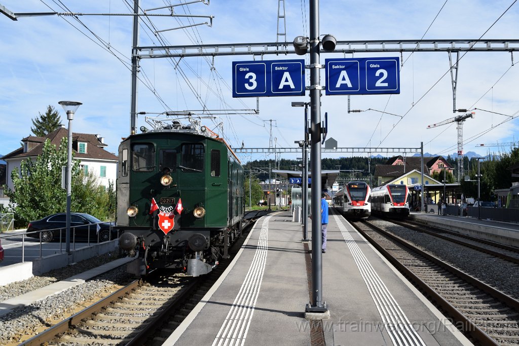 9346-0043-070924.jpg - SBB-CFF Ae 3/5 10217 + RABe 523.063 + RABe 520.011 "Ballwil" / Emmenbrücke 7.9.2024