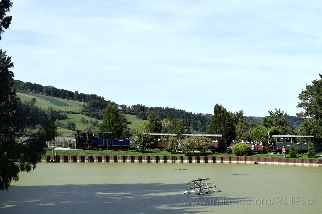 10010-0025-070925.jpg - SchBB G 3/3 13585 "Sequoia" / Schinznach (Baumschulsee) 7.9.2025