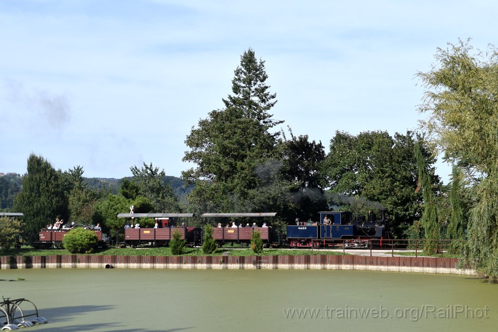 10011-0007-070925.jpg - SchBB G 3/3 13585 "Sequoia" / Schinznach (Baumschulsee) 7.9.2025