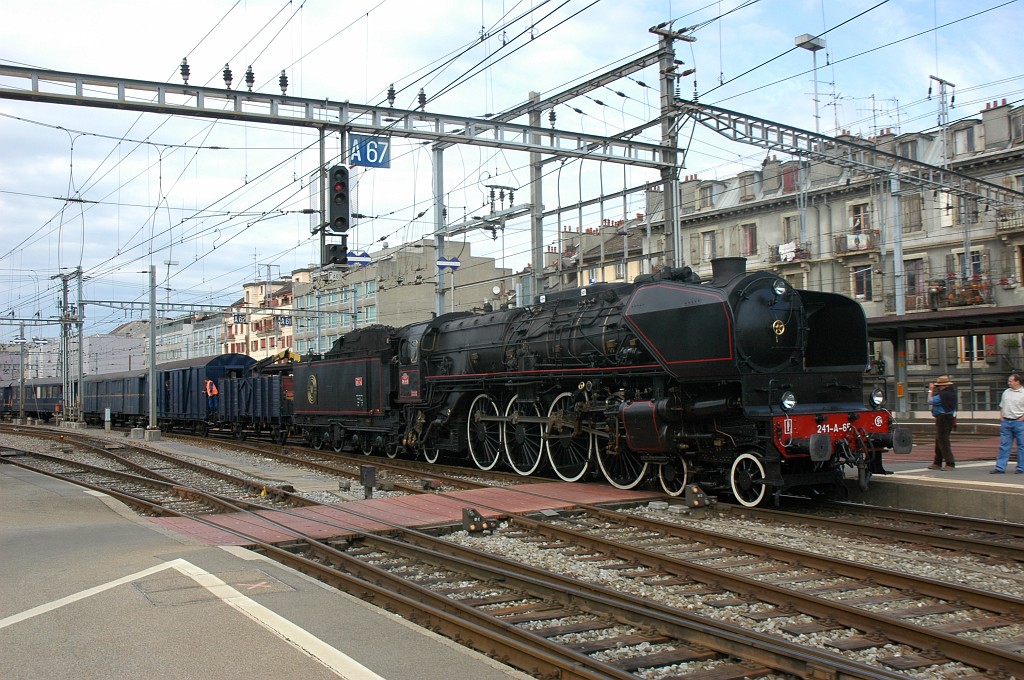 1679-0018-300509.jpg - SNCF 1-241 A 65 / Genève-Cornavin 30.5.2009