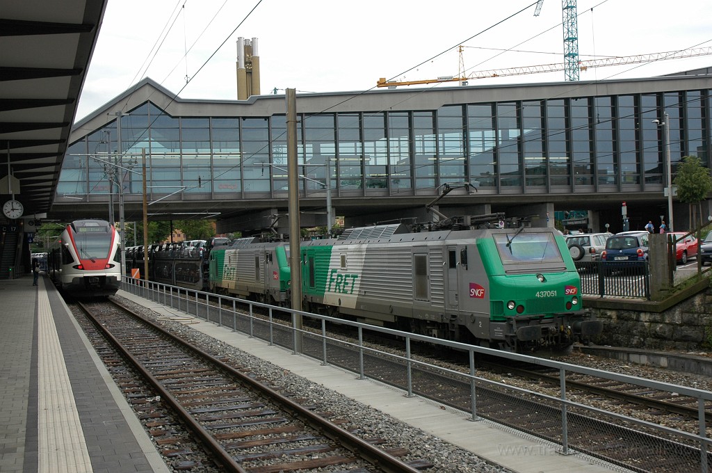 1886-0022-080610.jpg - SNCF BB 37051 + BB 37058 + SBB-CFF RABe 523.036-2 / Basel SBB 8.6.2010